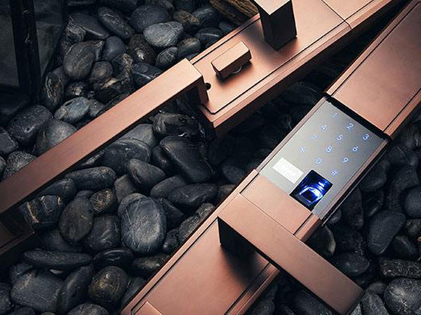 棗陽(yáng)汽車開鎖電話（配汽車鑰匙）